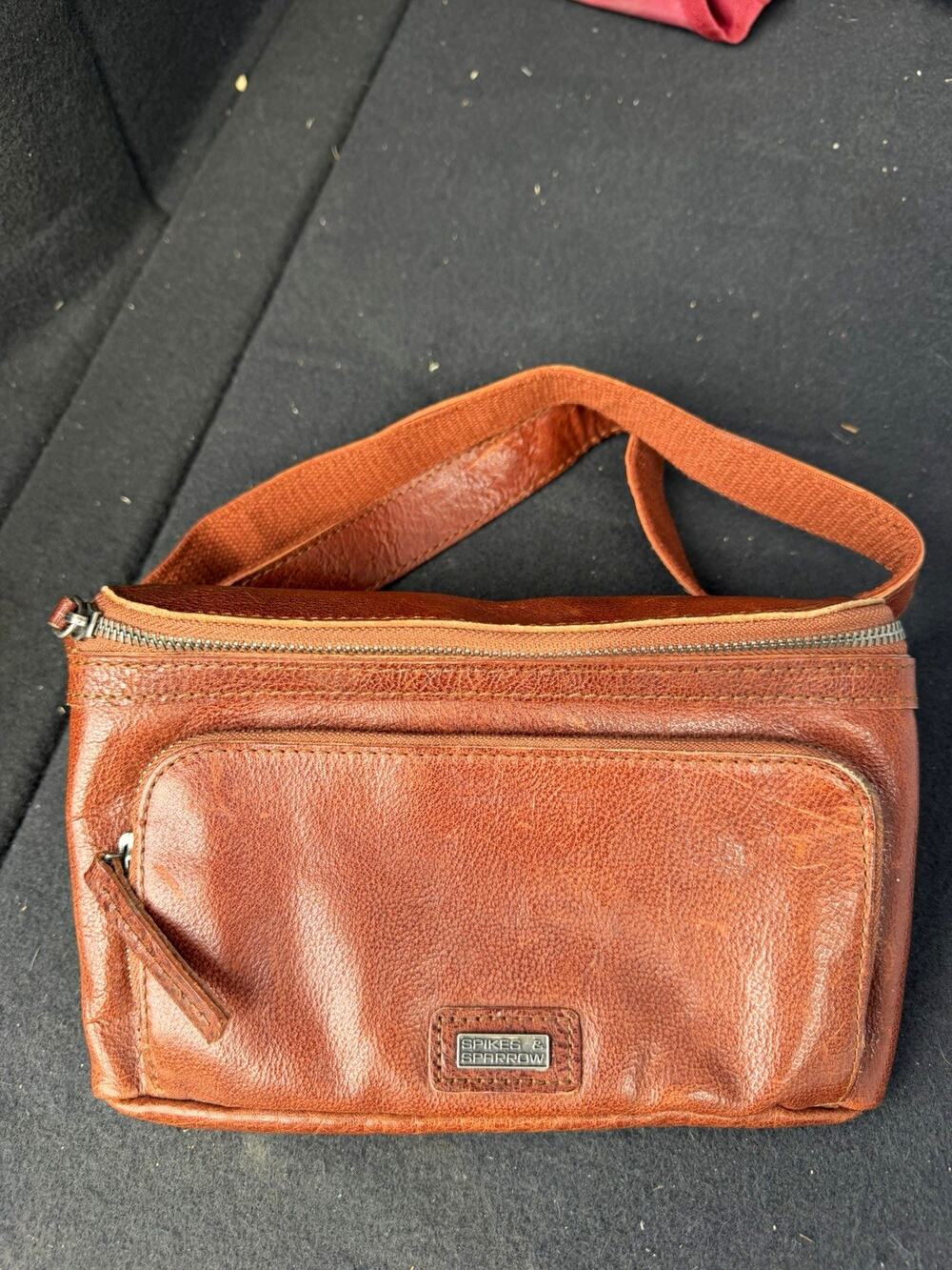 Spikes & Sparrow Brown Shoulder Bag Zip Closure Adjustable Strap Inner Pockets